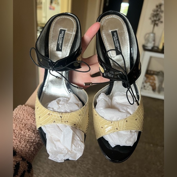 Dolce & Gabbana lace up Heels patent leather python embossed - Picture 4 of 7